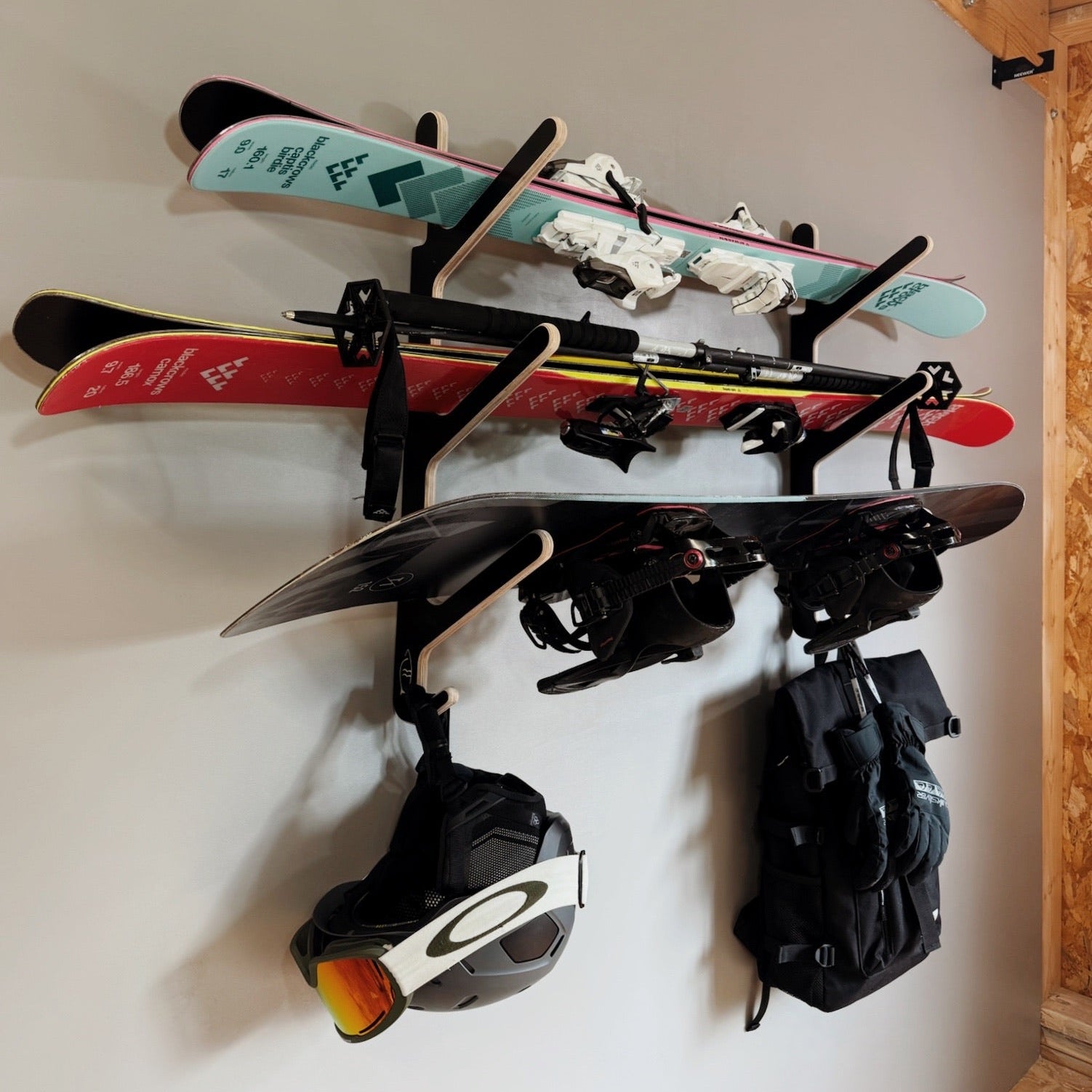 Kit de rangement mural autonome pour outils portatifs - DESTOCKAGE Kit de rangement mural autonome pour outils portatifs - DESTOCKAGE