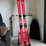Présentoir Vertical Ski & Snowboard Rack Ta Board (Ancien coloris & modèle d’exposition)