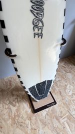 Simple Vertical Display - Image 3