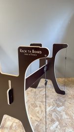 Big Chevalet Rack Ta Board (Ancien coloris & modèle d’exposition) avec Attaches – Image 2